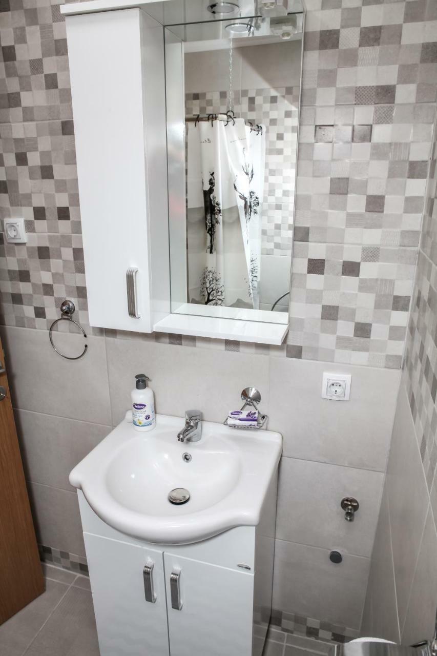 סטינג'ה Studio Kaca מראה חיצוני תמונה